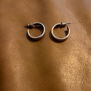 Chic Silver Hoop Earrings pierced 3/4 of an inch  great condition. Need cleaning